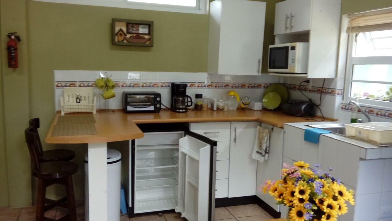 San Lucas Sacatepéquez Casa Carolinaゲストハウス エクステリア 写真